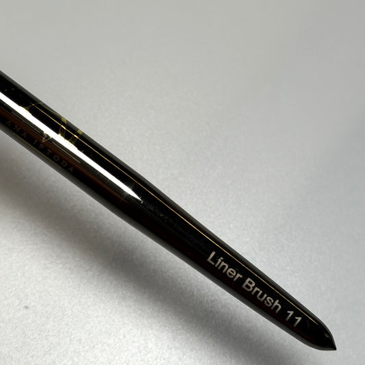 Pennello liner brush 11