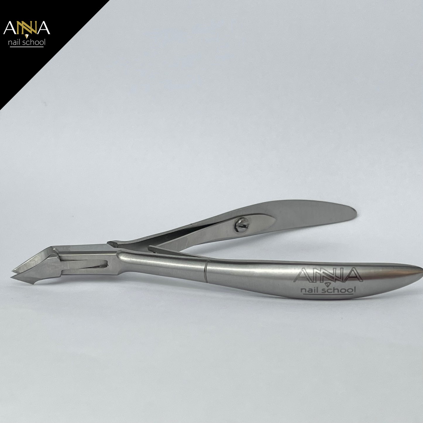 Tronchesine per le cuticole Anna Nail School.Materiale -inox. Smart/7mm.